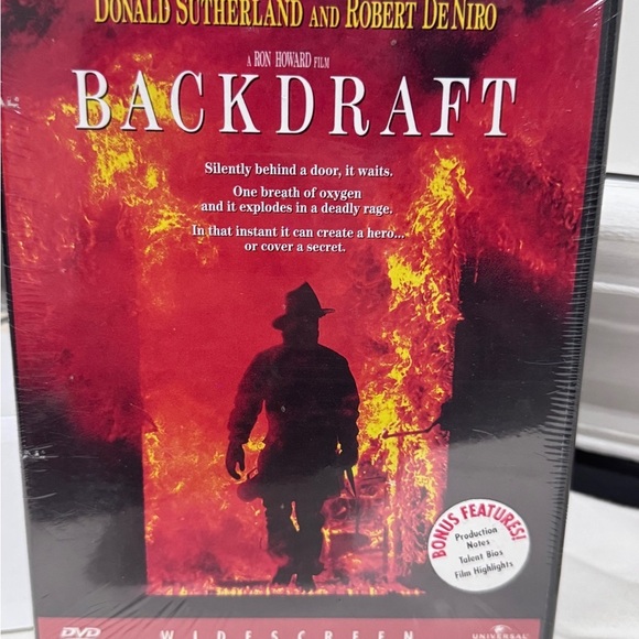 🔥  Vintage Backdraft DVD - Red Cover - Never Played - New in Wrapping - Picture 2 of 11